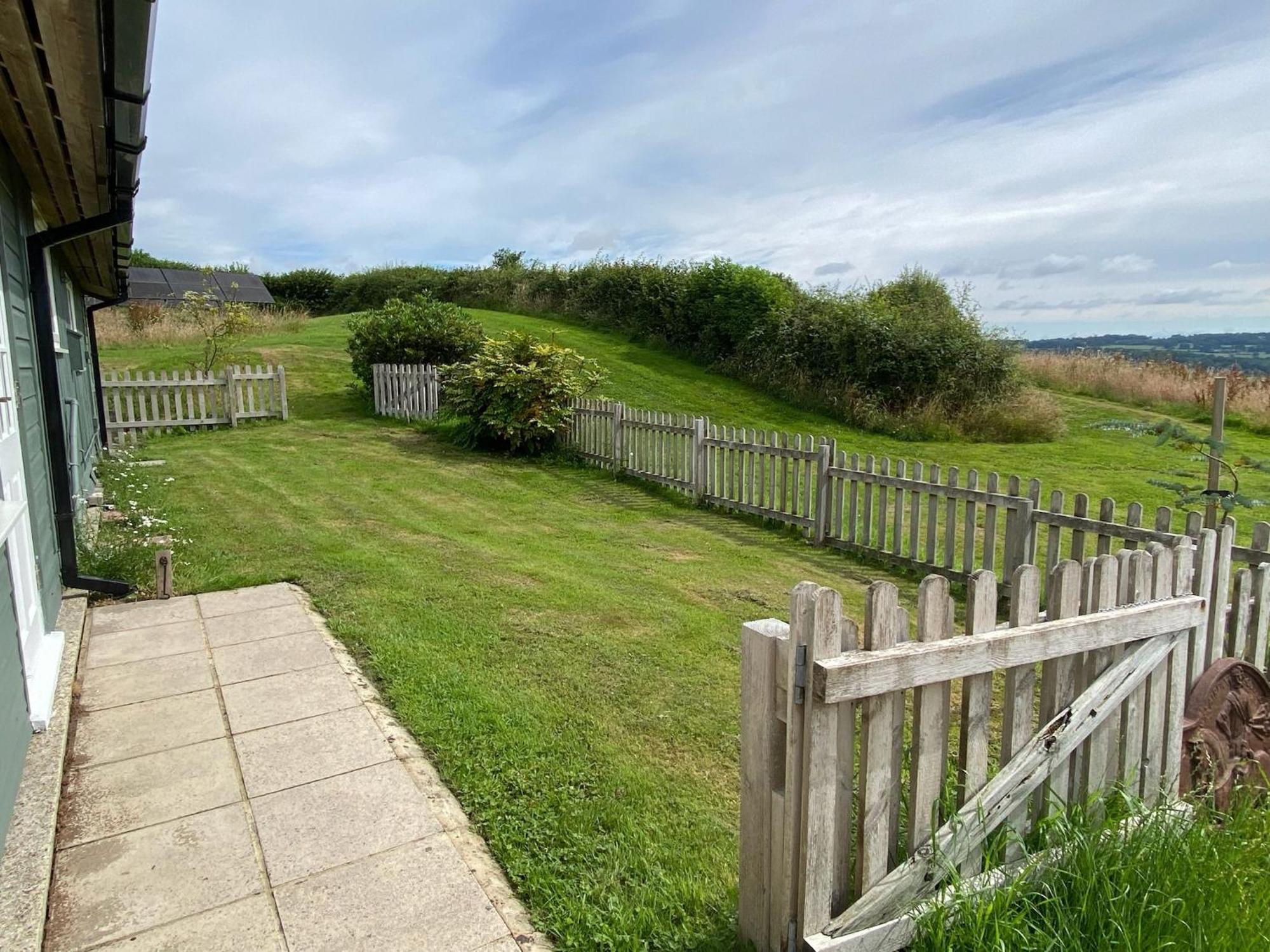 Hillside Lodge Honiton Exterior foto